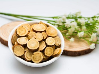 治疗冬天手干燥粗糙小偏方，呵护手部肌肤  偏方 美白祛黄 第3张