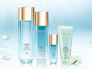 25岁用什么水乳补水效果好，推荐超强补水五款  效果 美白祛黄 第2张