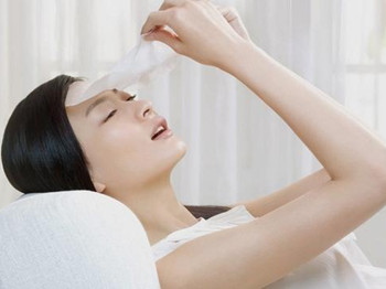 面膜纸泡什么最补水，简单补水六种方法  面膜 美白祛黄 第2张