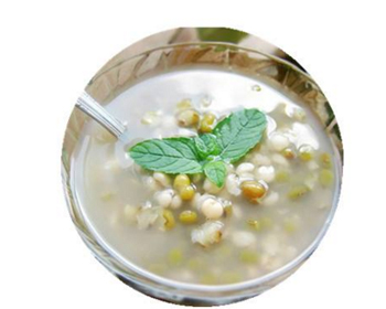 夏天脸干燥起皮怎么办，五招肌肤不干燥起皮  干燥起皮 夏天 美白祛黄 第2张