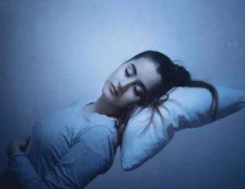 夏天脸干燥起皮怎么办，五招肌肤不干燥起皮  干燥起皮 夏天 美白祛黄 第5张