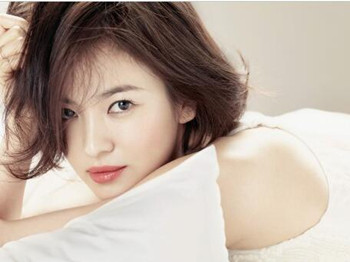 韩国女人夏天皮肤怎么保养，跟着明星学保养  皮肤保养 美白祛黄 第4张