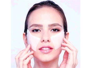 脸干燥起皮补水小妙招，五招解决问题  皮肤干燥 美白祛黄 第4张