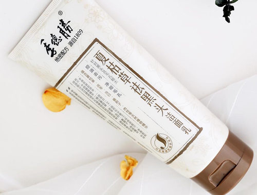 草莓鼻用什么洗面奶好，五款高口碑品牌体验  草莓鼻 洗面奶 美白祛黄 第4张