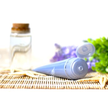 2018国产控油护肤品排行榜10强，最佳控油护肤品  国产 控油 10强 美白祛黄 第9张