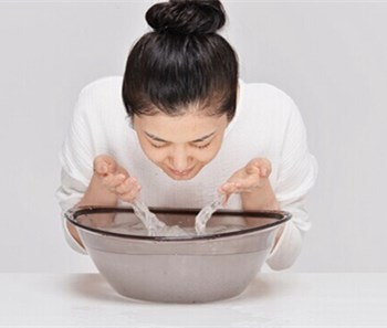 油性皮肤去油小窍门，油皮护理技巧  去油 油性皮肤 小窍门 美白祛黄 第2张