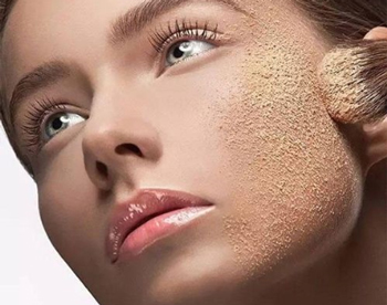 毛孔堵塞不上妆，教你避免上妆浮粉