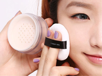 用散粉会不会堵塞毛孔，3种防堵塞方法推荐  散粉 堵塞毛孔 美白祛黄 第4张