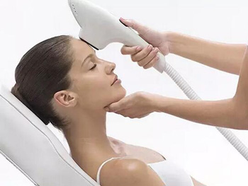 医美缩毛孔能保持多久，两个方法维持更久