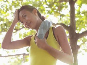 怎么改善皮肤暗黄毛孔粗大，五种方法改善肌肤  毛孔粗大 美白祛黄 第3张