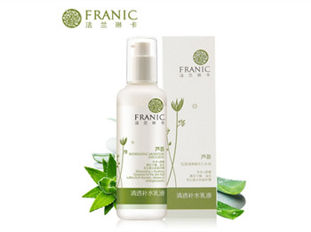 油皮毛孔大用什么水乳，强烈推荐五款  毛孔粗大 美白祛黄 第5张