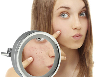 三角区毛孔粗大的原因，该怎么恢复