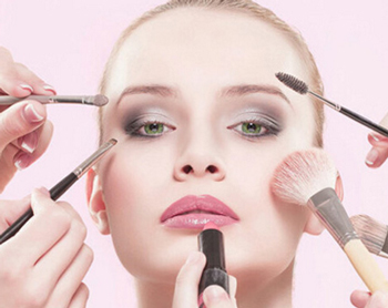 怎样化妆可以遮住毛孔，教你完美遮盖毛孔  毛孔 化妆 美白祛黄 第3张