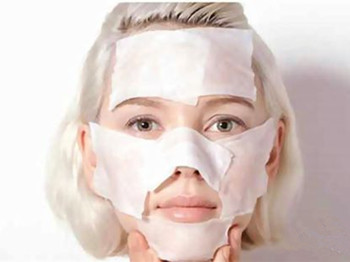 用完鼻贴后怎么收缩毛孔，六种方法快速收细毛孔  收缩毛孔 美白祛黄 第2张