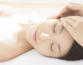 美容院怎么给毛孔洗澡  美容院 美白祛黄 第2张