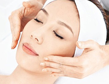 美容院怎么给毛孔洗澡  美容院 美白祛黄 第3张