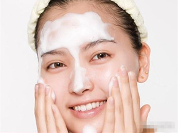 敏感肌肤怎么清洁毛孔你知道吗