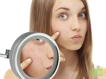 脸上毛孔越来越大还越来越多怎么办