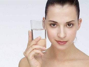 脸上毛孔越来越大还越来越多怎么办  毛孔粗大 美白祛黄 第3张