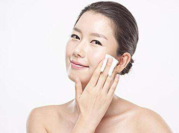 用洗面奶会使毛孔变大吗  洗面奶 毛孔粗大 美白祛黄 第6张