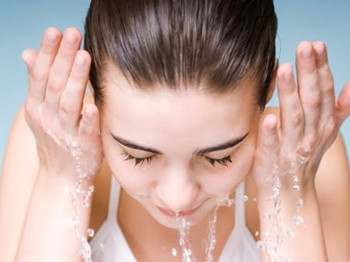 外油内干毛孔粗大长痘怎么调理  毛孔粗大 美白祛黄 第2张