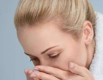 油性皮肤怎么补水效果好，五招改善油性肌肤  油性皮肤 美白祛黄 第4张