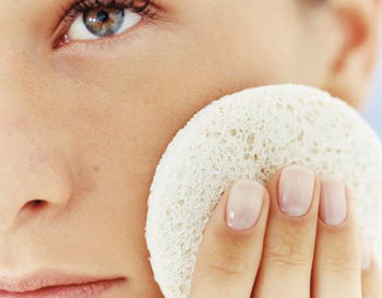 脸上毛孔粗大堵塞怎么清理毛孔堵塞