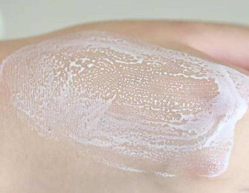 长期涂防晒霜50倍伤皮肤吗，具体分析  防晒霜 美白祛黄 第3张