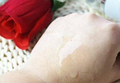 只用精华水不用爽肤水可以吗，两者可以替代吗  精华水 爽肤水 美白祛黄 第3张