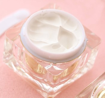 网红素颜霜排行榜10强，懒人霜推荐  素颜霜 10强 网红 懒人霜 美白祛黄 第7张