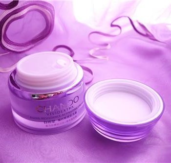 10款平价经典国货护肤品  国货 平价 护肤品 美白祛黄 第4张