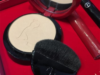 阿玛尼粉饼价格大全,四款粉饼分析 阿玛尼 粉饼 价格 美白祛黄 第4张 阿玛尼粉饼价格大全,四款粉饼分析 阿玛尼 粉饼 价格 美白祛黄 第4张