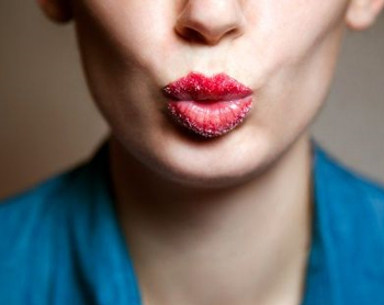 经常用唇膜对唇好吗，唇膜使用提醒贴  唇膜 美白祛黄 第3张