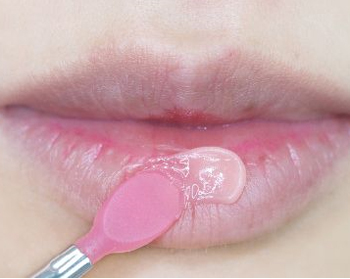 经常用唇膜对唇好吗，唇膜使用提醒贴  唇膜 美白祛黄 第4张