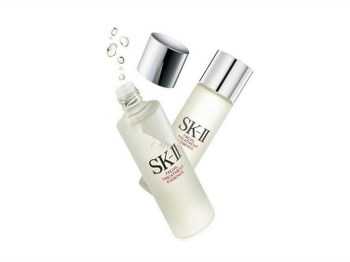 油性皮肤适合用什么水，五款适合油皮护肤水  油性 皮肤 美白祛黄 第3张