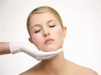 去除眼部脂肪粒小偏方，五个实用小方法  偏方 眼部 脂肪 美白祛黄 第6张