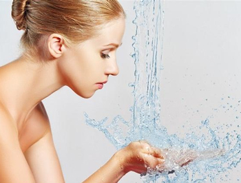 冬天敷面膜太冷怎么办,教你冬天正确敷面膜 面膜 冬天 美白祛黄 第5张 冬天敷面膜太冷怎么办,教你冬天正确敷面膜 面膜 冬天 美白祛黄 第5张