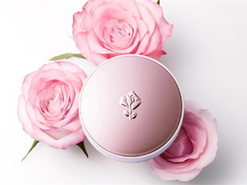 混合型肌肤化妆品推荐,避免脱妆尴尬 混合型 肌肤 化妆品 美白祛黄 第3张 混合型肌肤化妆品推荐,避免脱妆尴尬 混合型 肌肤 化妆品 美白祛黄 第3张