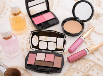 护肤品和化妆品一样吗，分析3大区别