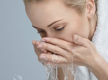 不用洗面奶洗脸好吗,看过就知道 洗面奶 美白祛黄 第2张 不用洗面奶洗脸好吗,看过就知道 洗面奶 美白祛黄 第2张