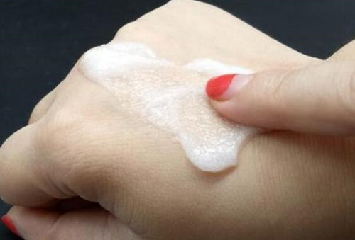 盐能去鸡皮肤吗，怎么使用  盐 浴盐 美白祛黄 第3张