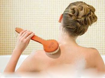 鸡皮肤用什么去角质  去鸡皮肤 美白祛黄 第4张