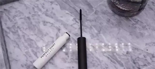 秒变「睫毛精」，林允推荐这款便宜的睫毛膏太好用了  睫毛膏 林允 第2张