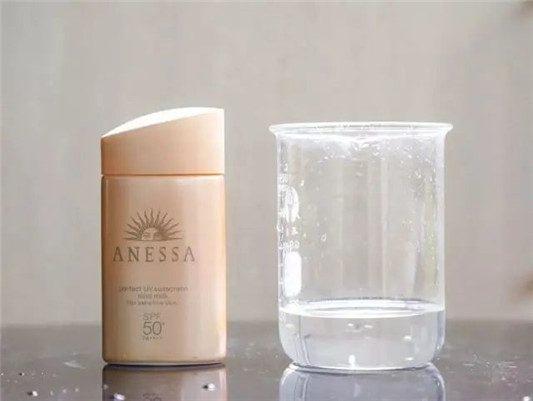 12款超火防晒真人测评，第10个是个坑  防晒 美白 第16张