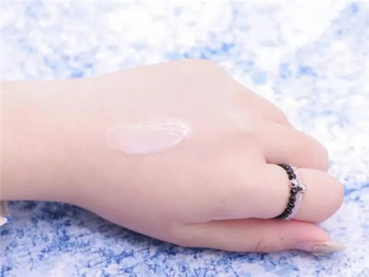 12款超火防晒真人测评，第10个是个坑  防晒 美白 第19张