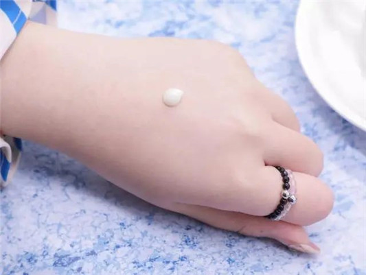 12款超火防晒真人测评，第10个是个坑  防晒 美白 第63张