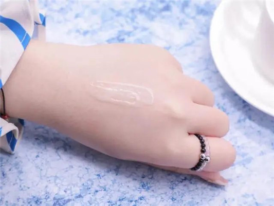 12款超火防晒真人测评，第10个是个坑  防晒 美白 第64张