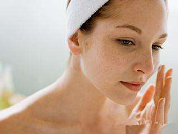 脸部皮肤粗糙干燥怎么办，五种方法告别干燥  皮肤粗糙 干燥 美白祛黄 第2张