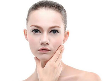 擦了补水护肤品脸发痒是怎么回事,如何解决 护肤品 脸发痒 美白祛黄 第2张 擦了补水护肤品脸发痒是怎么回事,如何解决 护肤品 脸发痒 美白祛黄 第2张