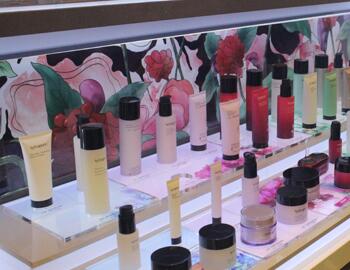 诗莉薇护肤品怎么样，适合年纪多少 化妆品价格表如何  诗莉薇 美白祛黄 第3张